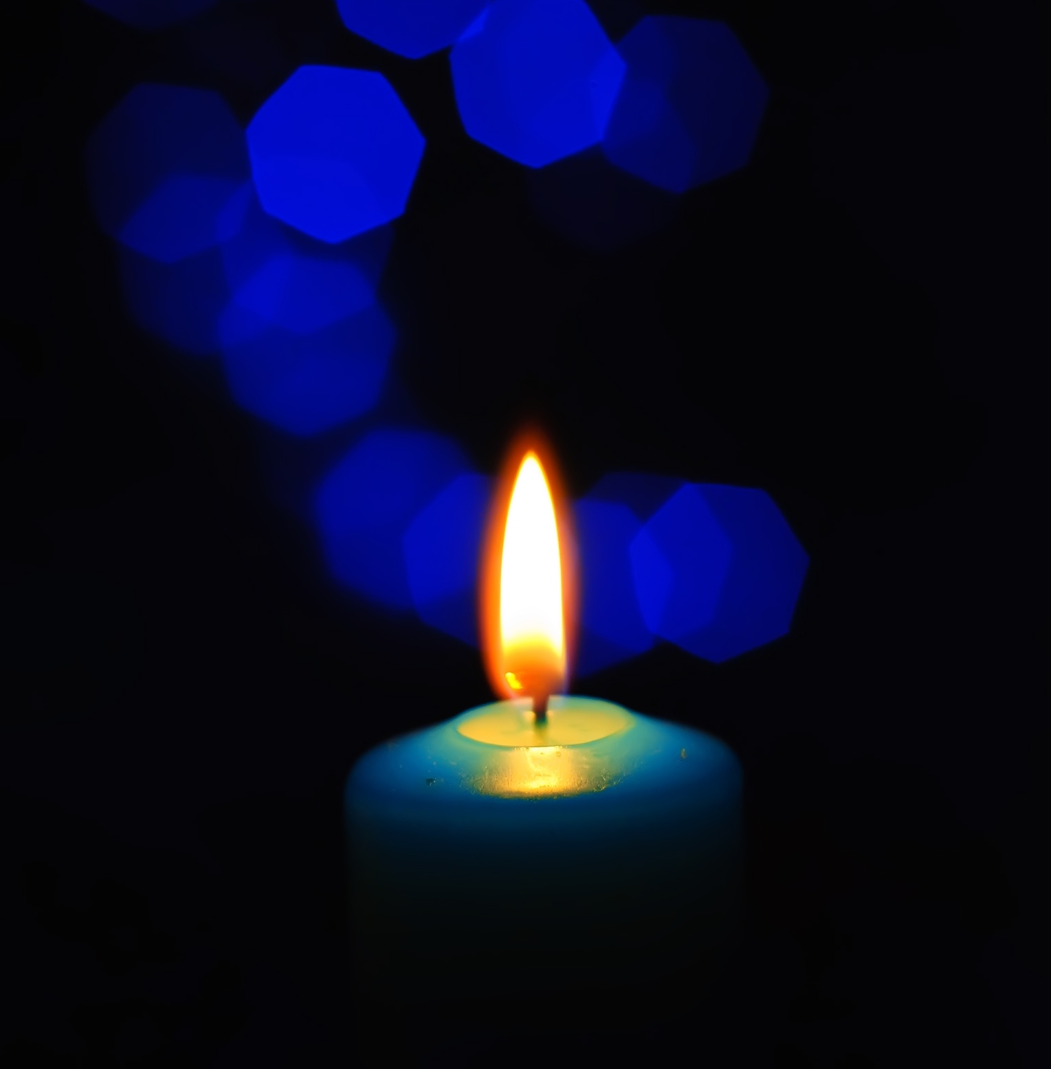 blue candle 